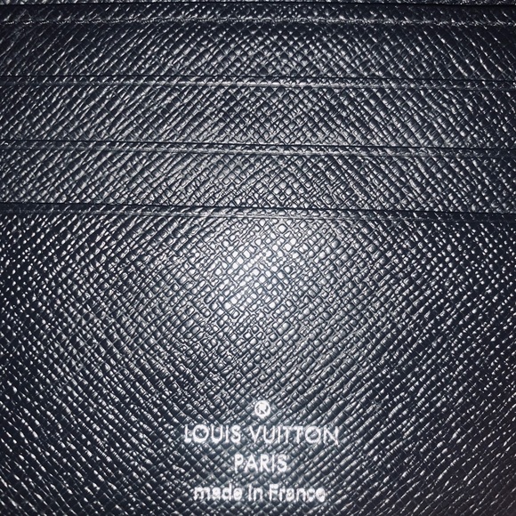 Louis Vuitton Portefeuille Marco Black Epi Wallet - Picture 10 of 10